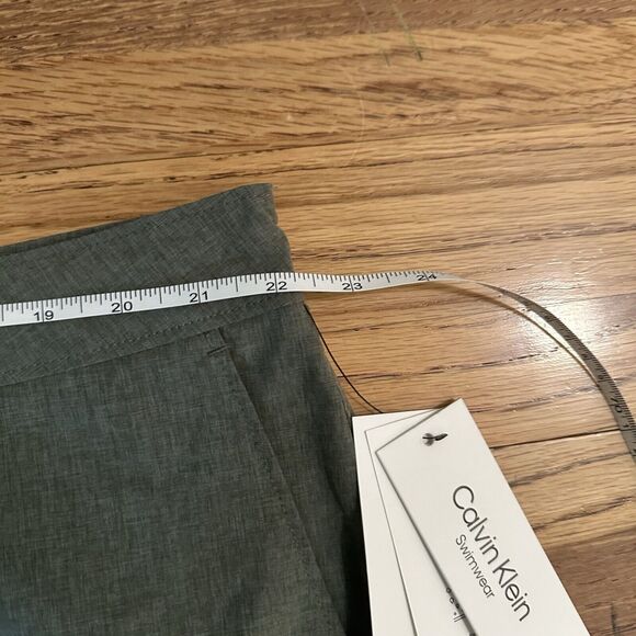 NWT!! Men’s Calvin Klein Swim Trunks/XXL - Picture 11 of 13